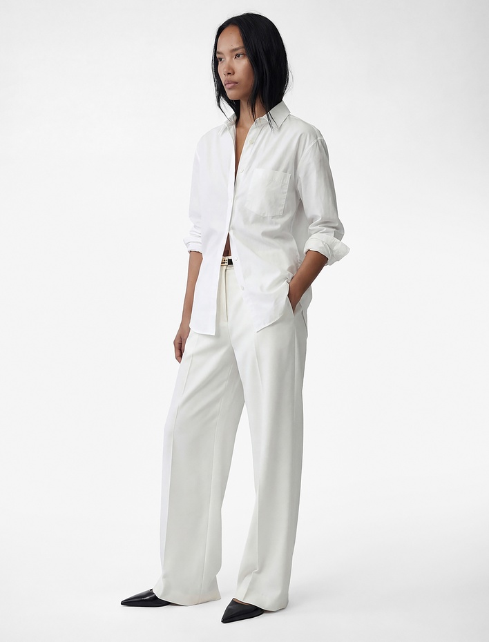  Düğmeli Uzun Kollu Klasik Yaka Gömlek