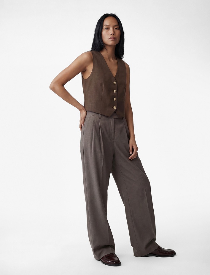  Düğmeli V Yaka Dikiş Detaylı Kolsuz Yelek