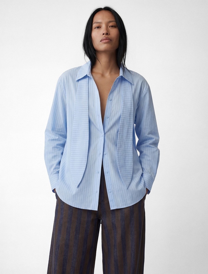  Regular Fit Uzun Kollu Çizgili Fular Yaka Gömlek