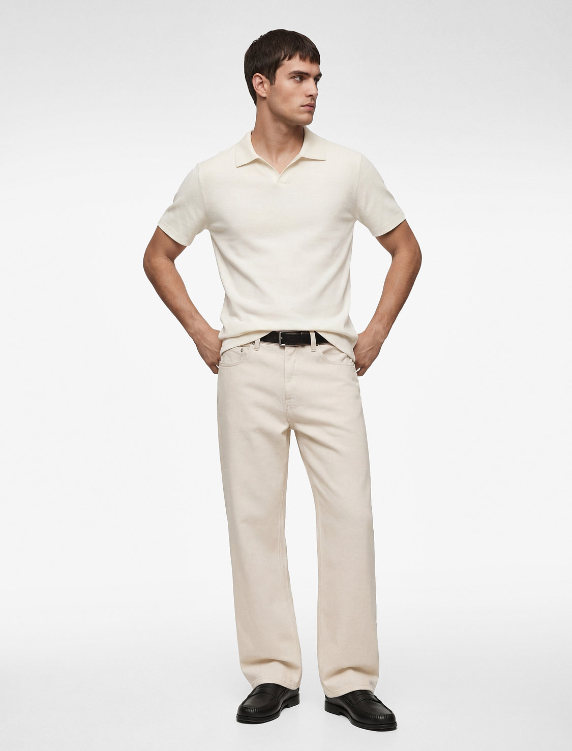   Kısa Kollu Pamuklu Slim Fit V Yaka Polo Tişört