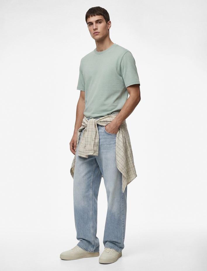  Pamuklu Regular Fit Kısa Kollu Basic Bisiklet Yaka Tişört