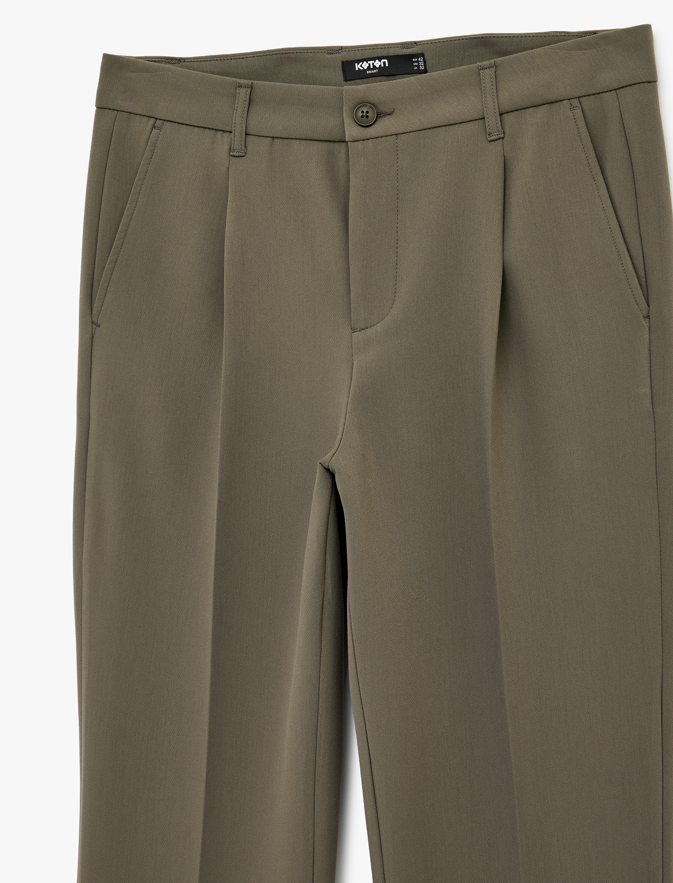   Rahat Kalıp Viskon Karışımlı Cepli Pileli Düğmeli Kumaş Pantolon