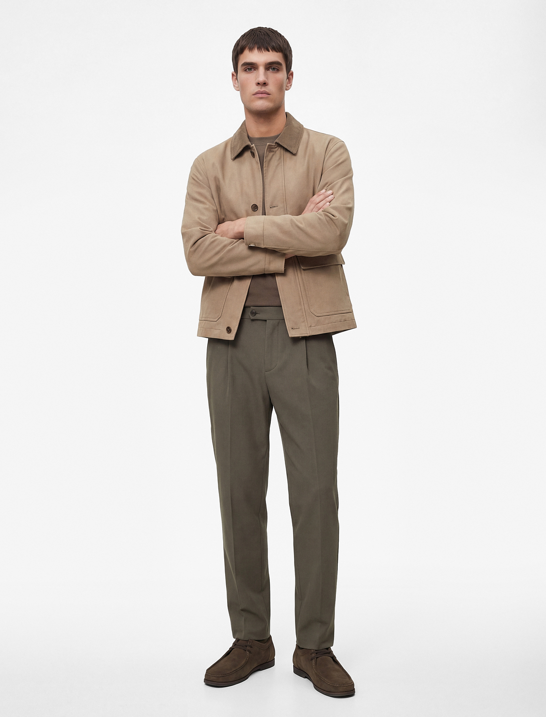   Rahat Kalıp Viskon Karışımlı Cepli Pileli Düğmeli Kumaş Pantolon