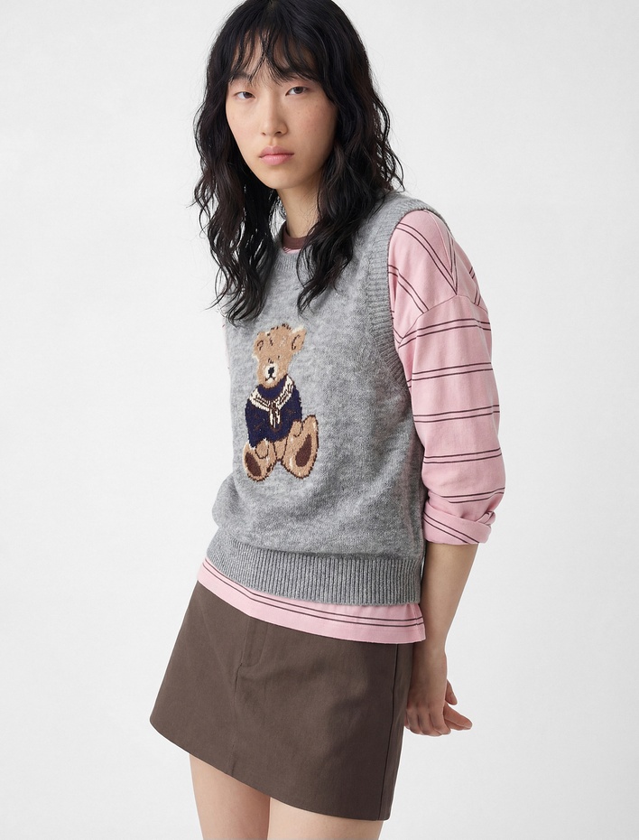  Bisiklet Yaka Ayıcık Desenli Kolsuz Süveter