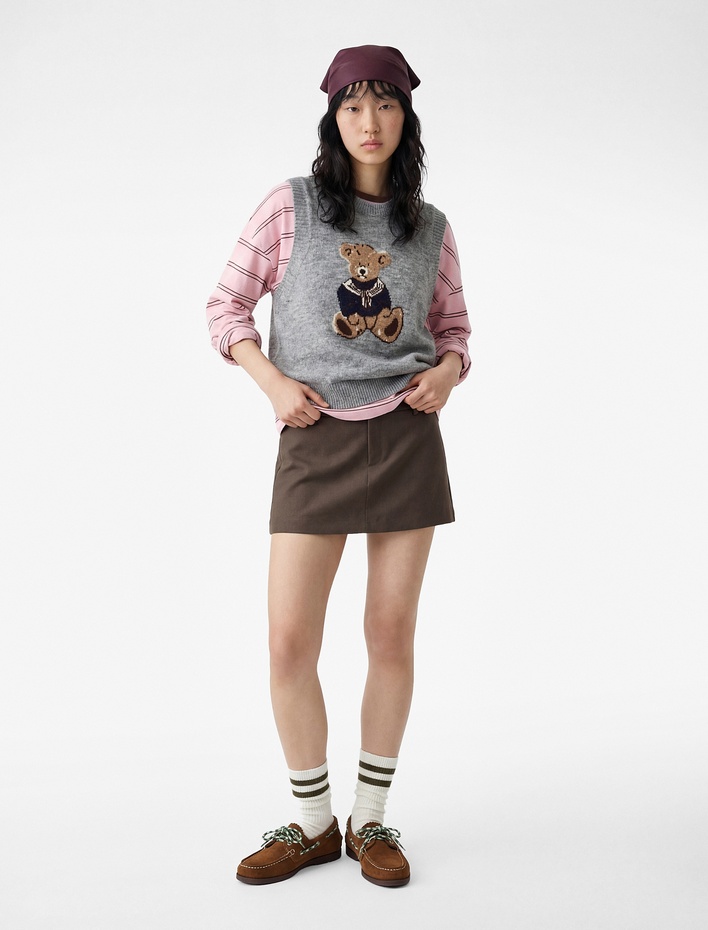  Bisiklet Yaka Ayıcık Desenli Kolsuz Süveter