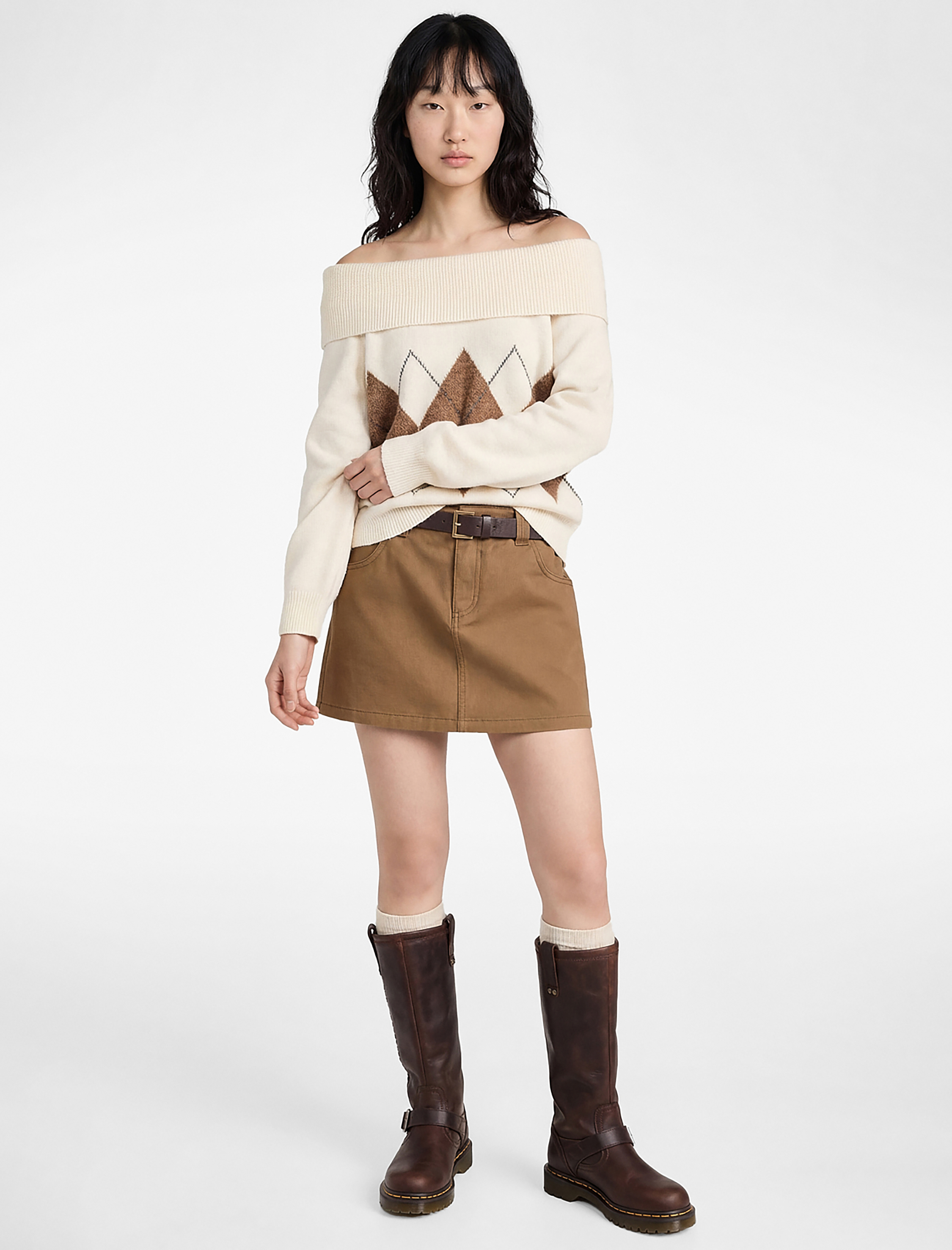   Uzun Kollu Baklava Desenli Kayık Yaka Omzu Açık Triko Kazak