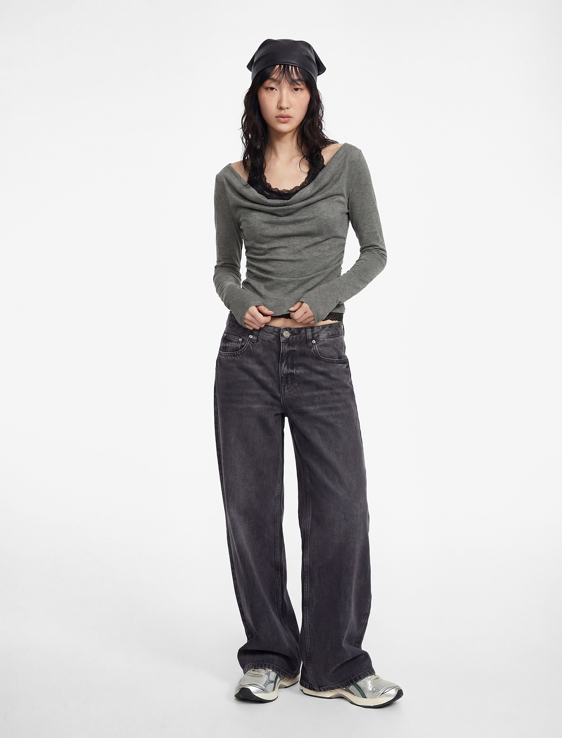   Halter Yaka Dantel Detaylı Slim Fit Uzun Kollu Tişört