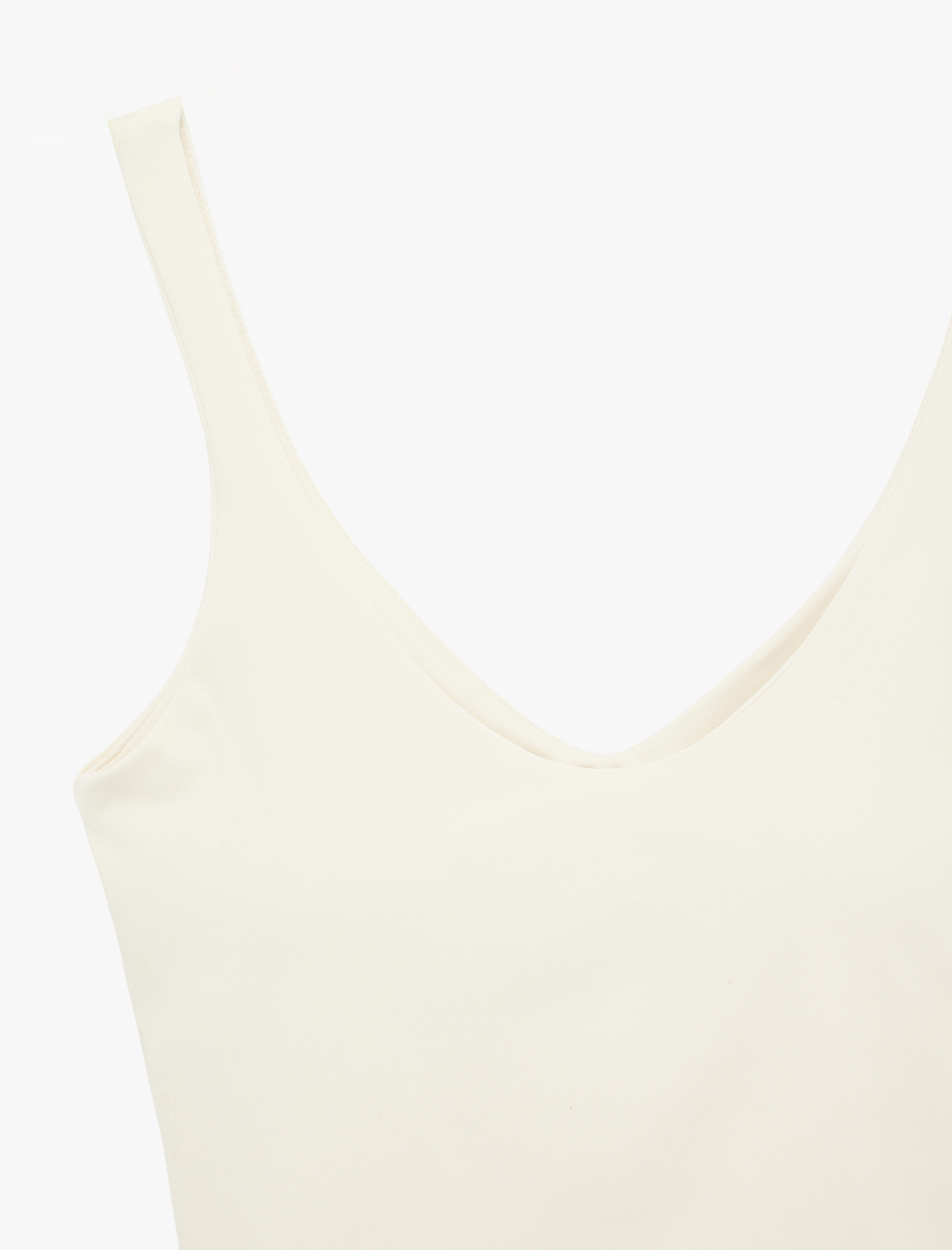   Kolsuz V Yaka İnterlok Sporcu Sütyeni