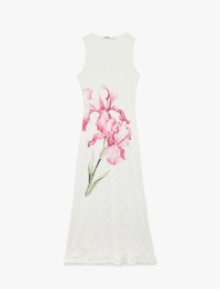 Slim Fit Kolsuz Yuvarlak Yaka Çiçek Desenli Uzun Dantel Elbise