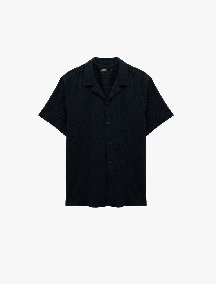  Regular Fit Dokulu Düğmeli Kısa Kollu Apaş Yaka Gömlek