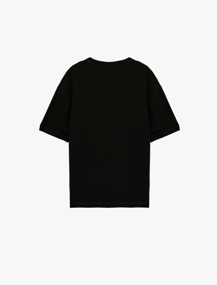  Kısa Kollu Bisiklet Yaka Basic Oversize Tişört