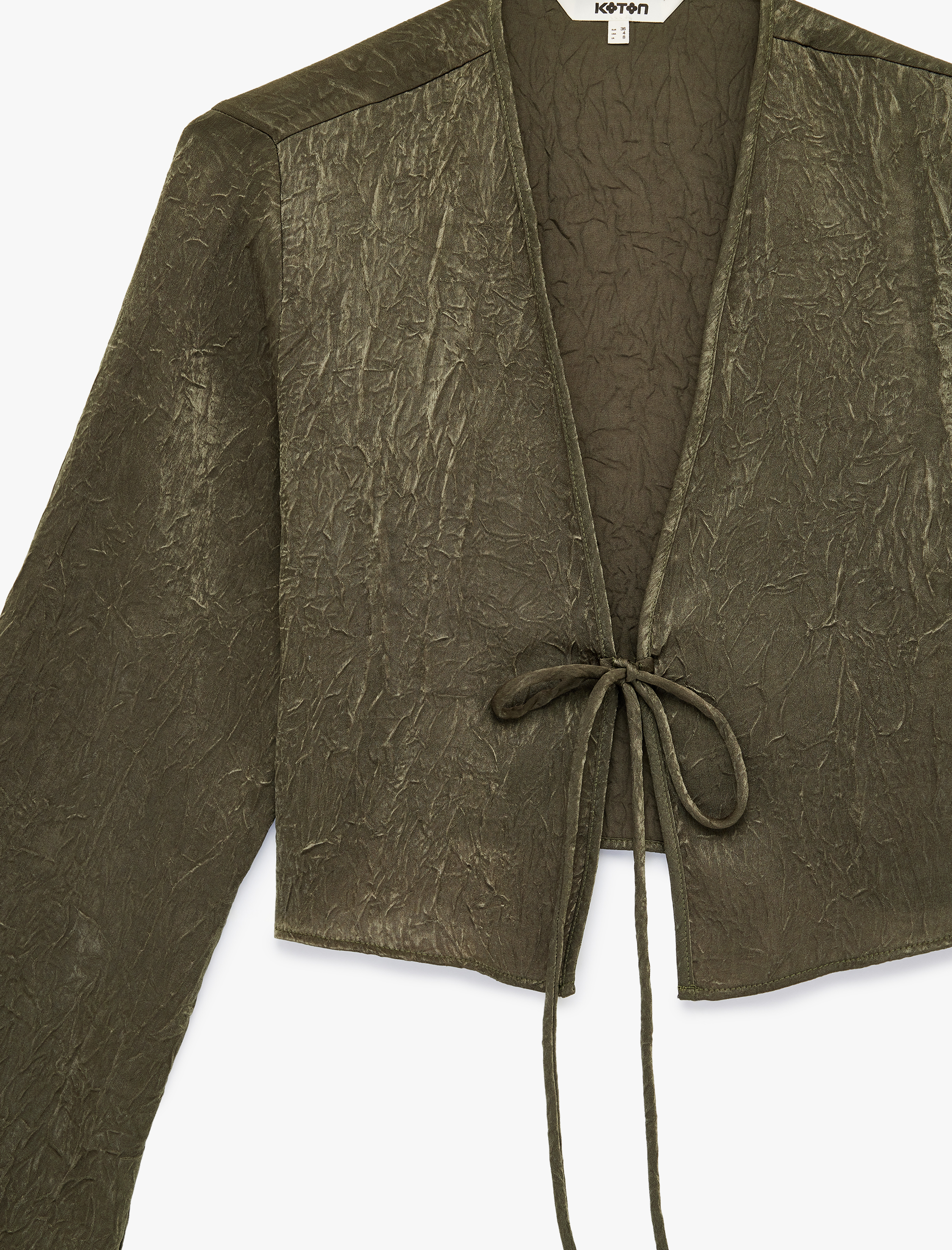   Uzun Kollu Önden Bağlama Detaylı Dokulu Crop Saten Bluz