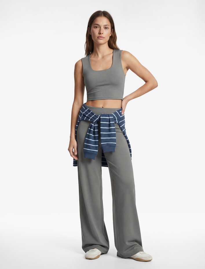  Kolsuz U Yaka Crop Spor Tişört