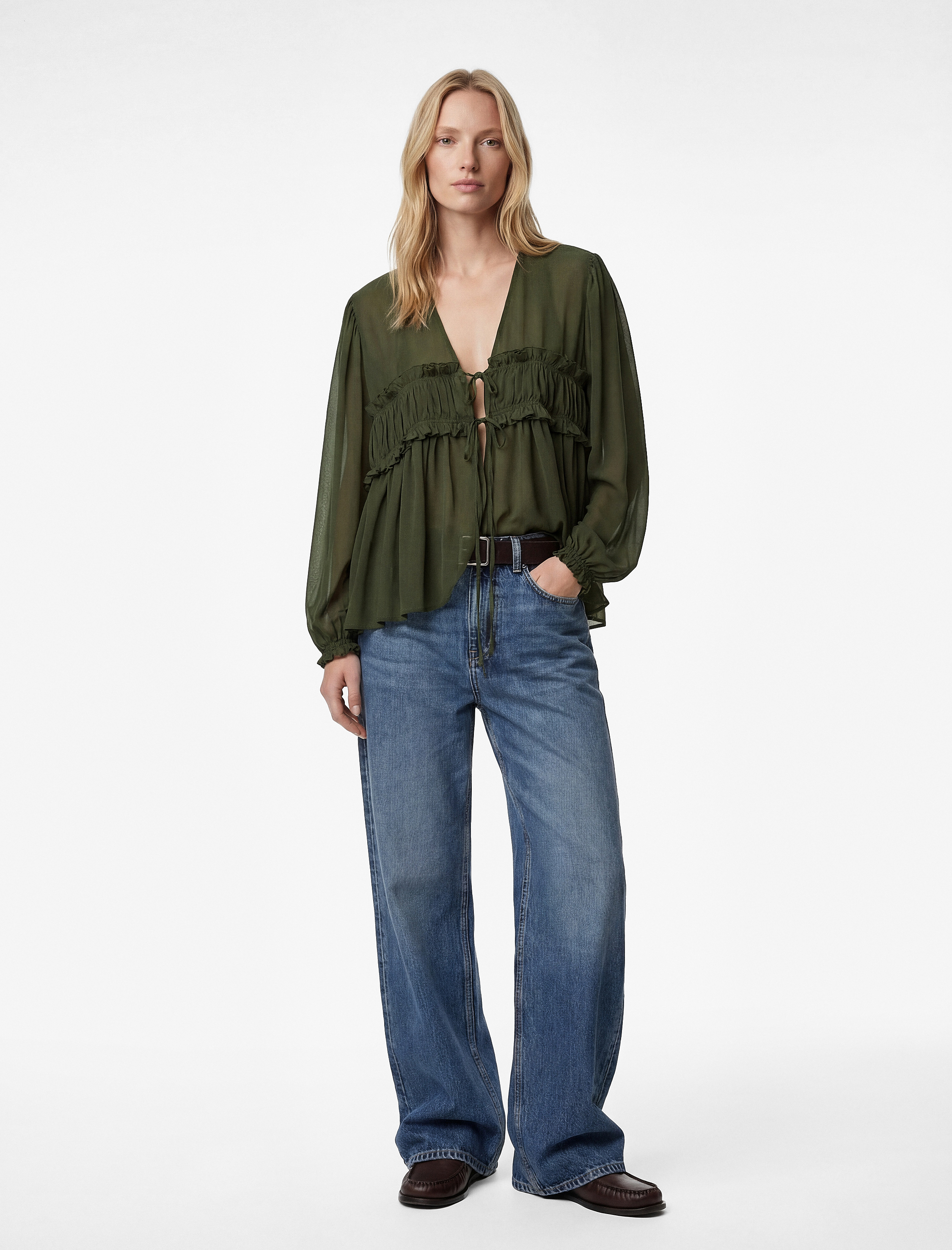   Uzun Kollu Fırfırlı V Yaka Önden Bağlamalı Şifon Bluz