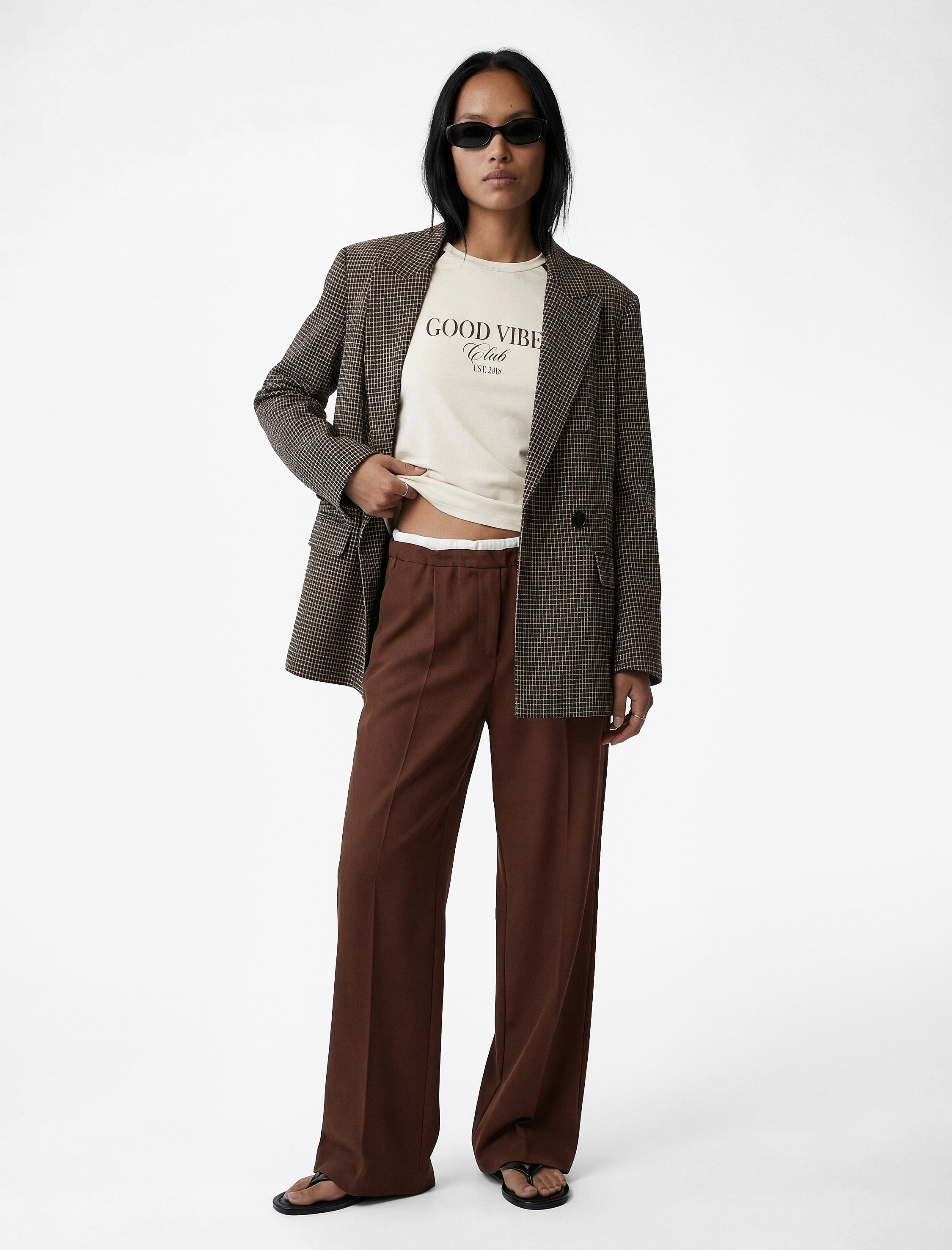   Pile Detaylı Beli Bağlamalı Cepli Geniş Paça Kumaş Pantolon