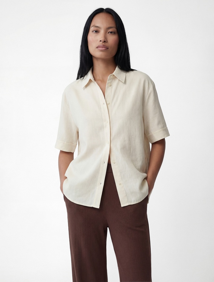  Regular Fit Düğmeli Klasik Yaka Kısa Kollu Keten Karışımlı Gömlek