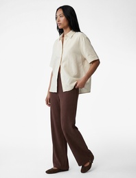 Regular Fit Düğmeli Klasik Yaka Kısa Kollu Keten Karışımlı Gömlek