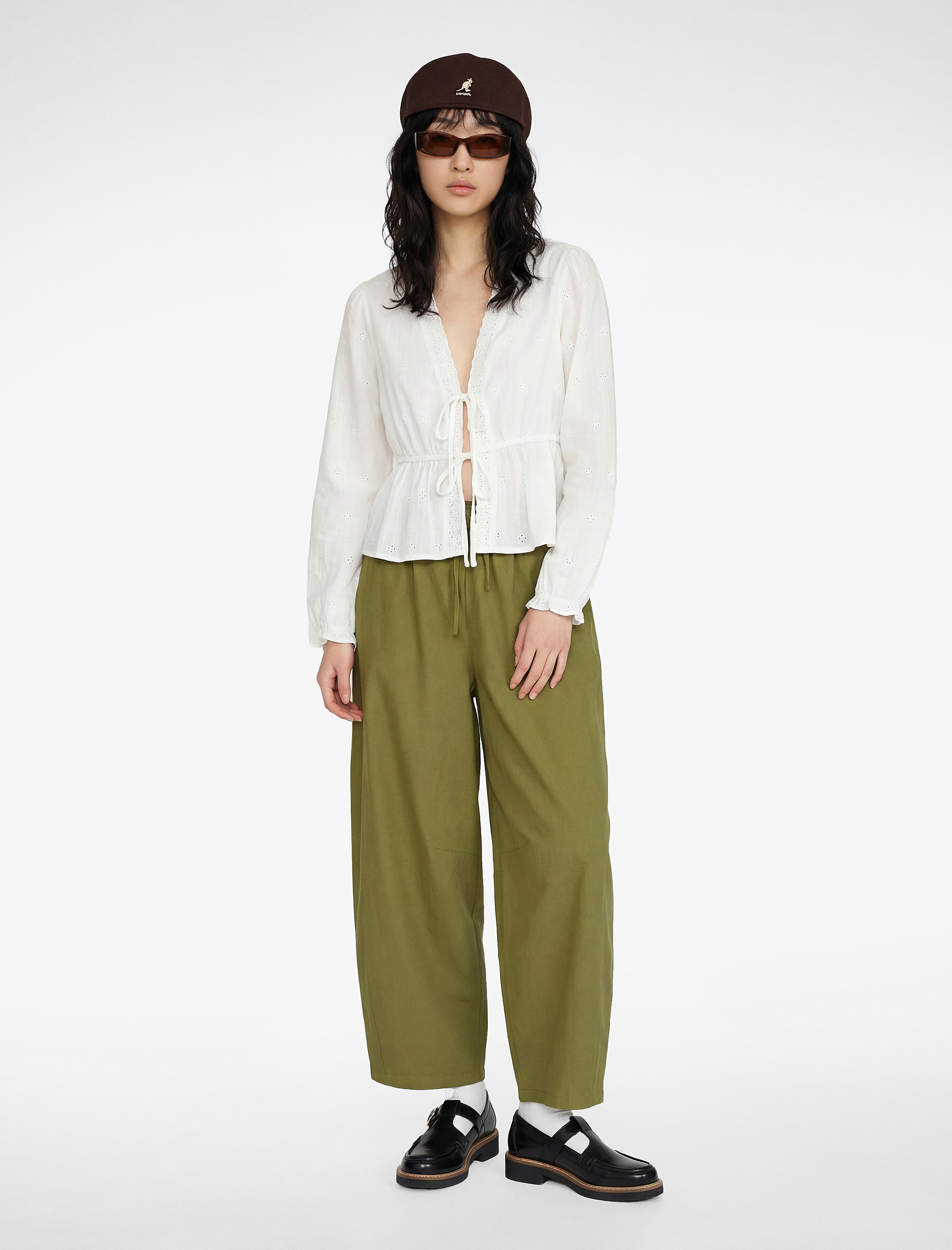   Uzun Kollu V Yaka Fiyonklu Bağlama Detaylı Fisto Bluz