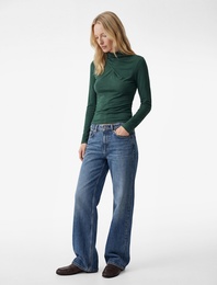 Uzun Kollu Slim Fit Drapeli Dik Yaka Tişört