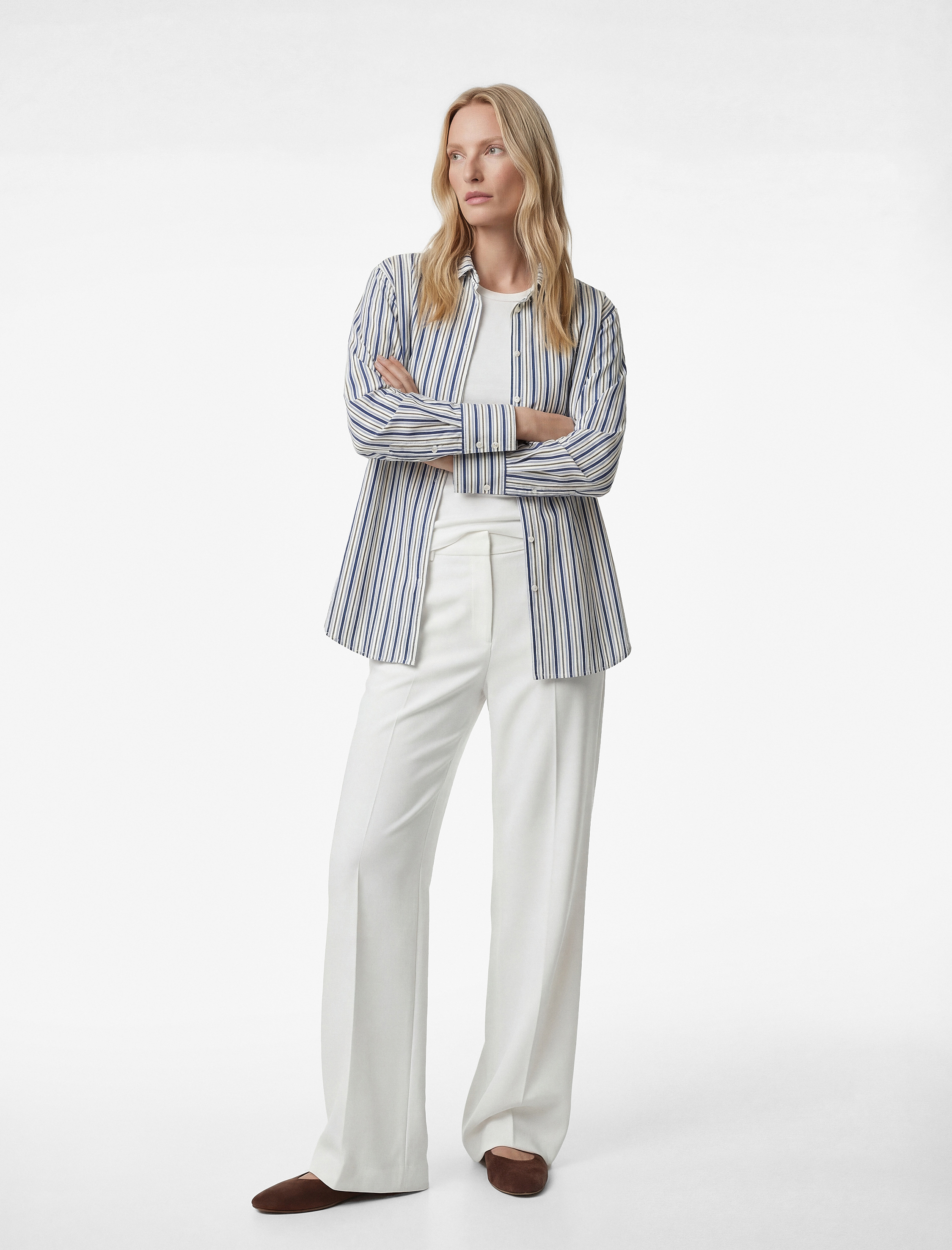   Rahat Kalıp Düğmeli Klasik Yaka Uzun Kollu Viskon Gömlek