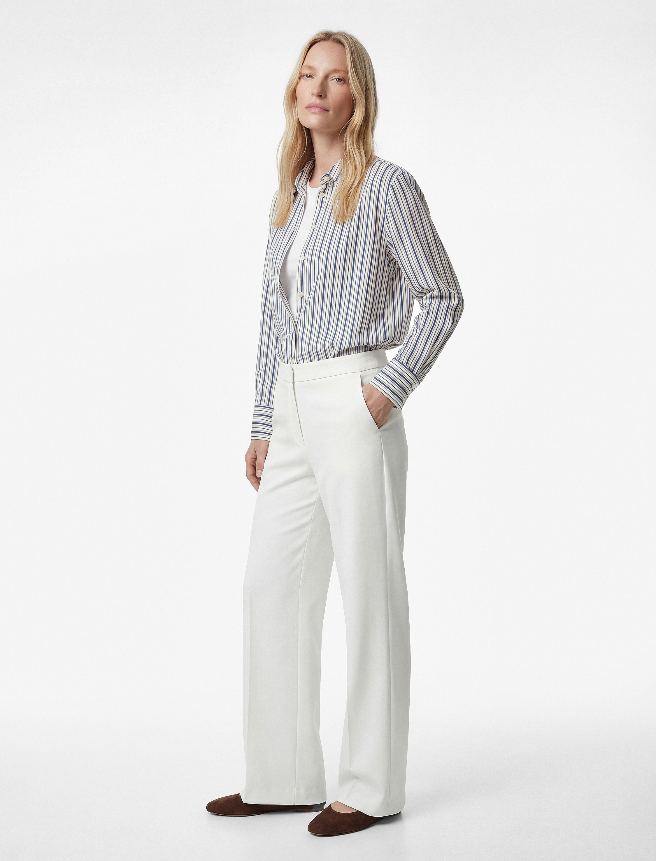   Rahat Kalıp Düğmeli Klasik Yaka Uzun Kollu Viskon Gömlek