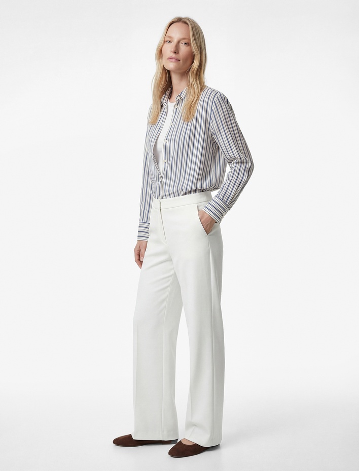  Rahat Kalıp Düğmeli Klasik Yaka Uzun Kollu Viskon Gömlek