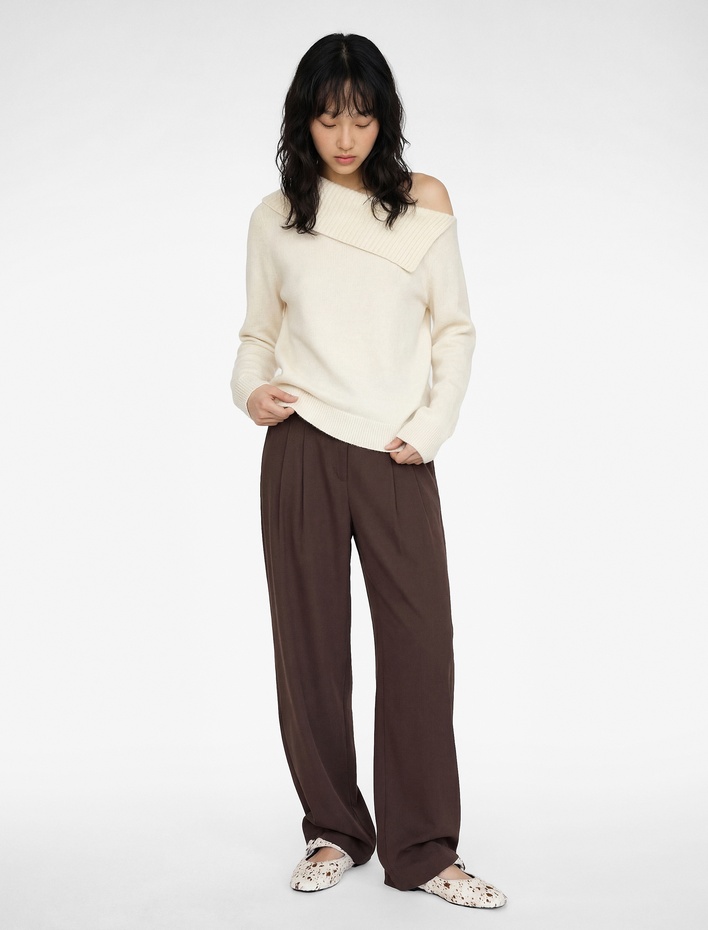  Dar Kesim Uzun Kollu Kayık Yaka Triko Omzu Açık Kazak