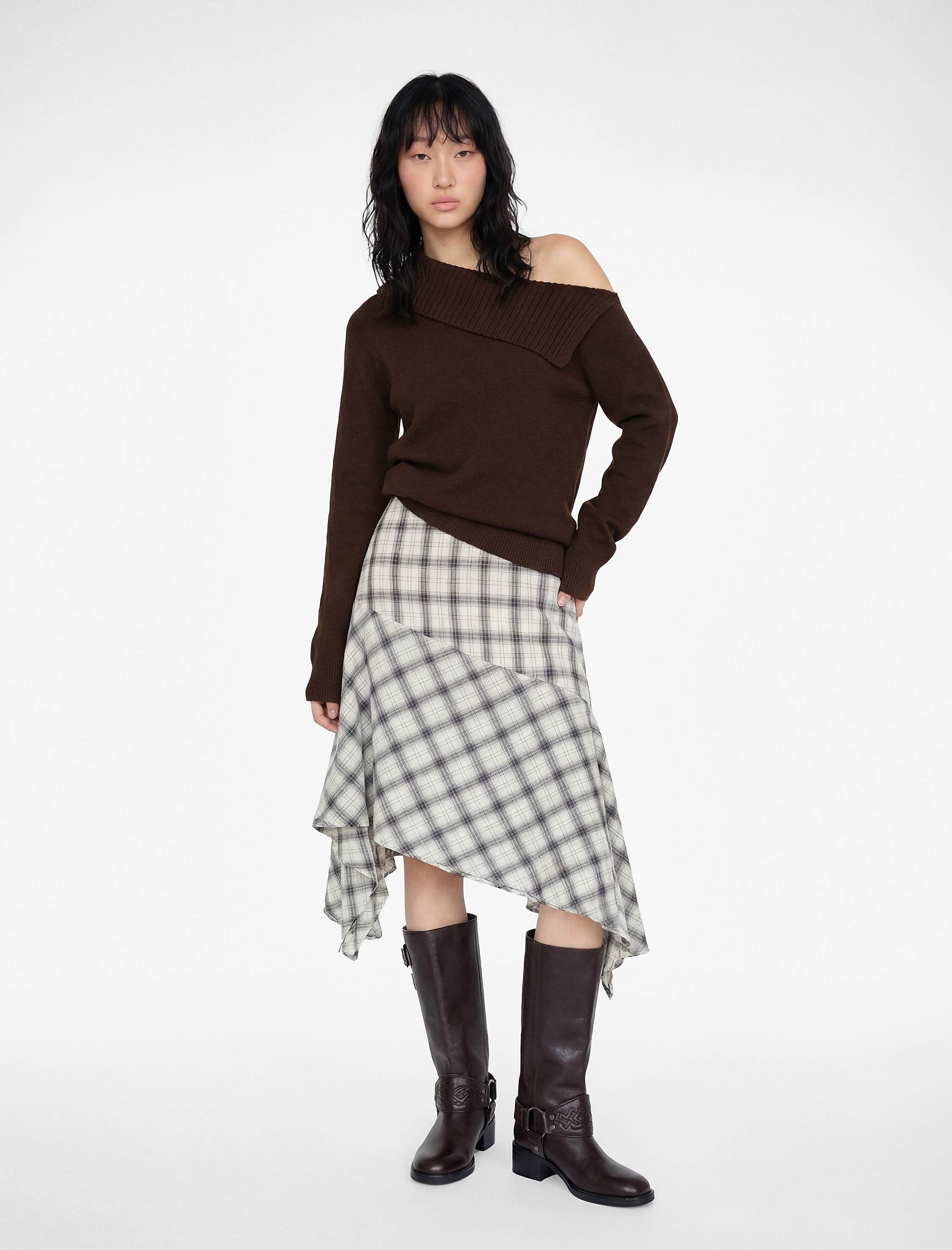   Dar Kesim Uzun Kollu Kayık Yaka Triko Omzu Açık Kazak