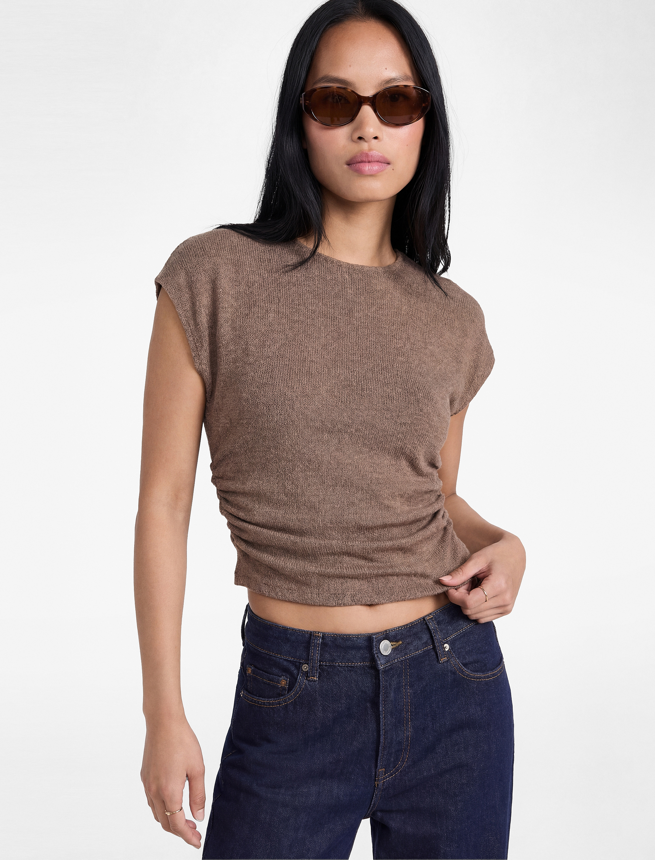   Bürümcük Kumaş Slim Fit Kısa Kollu Bisiklet Yaka Drapeli Dokulu Tişört