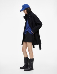 Dik Yaka Düğmeli Kemer Detaylı Cepli Uzun Ceket