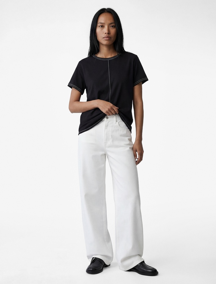  Pamuklu Kısa Kollu Bisiklet Yaka Dikiş Detaylı Tişört