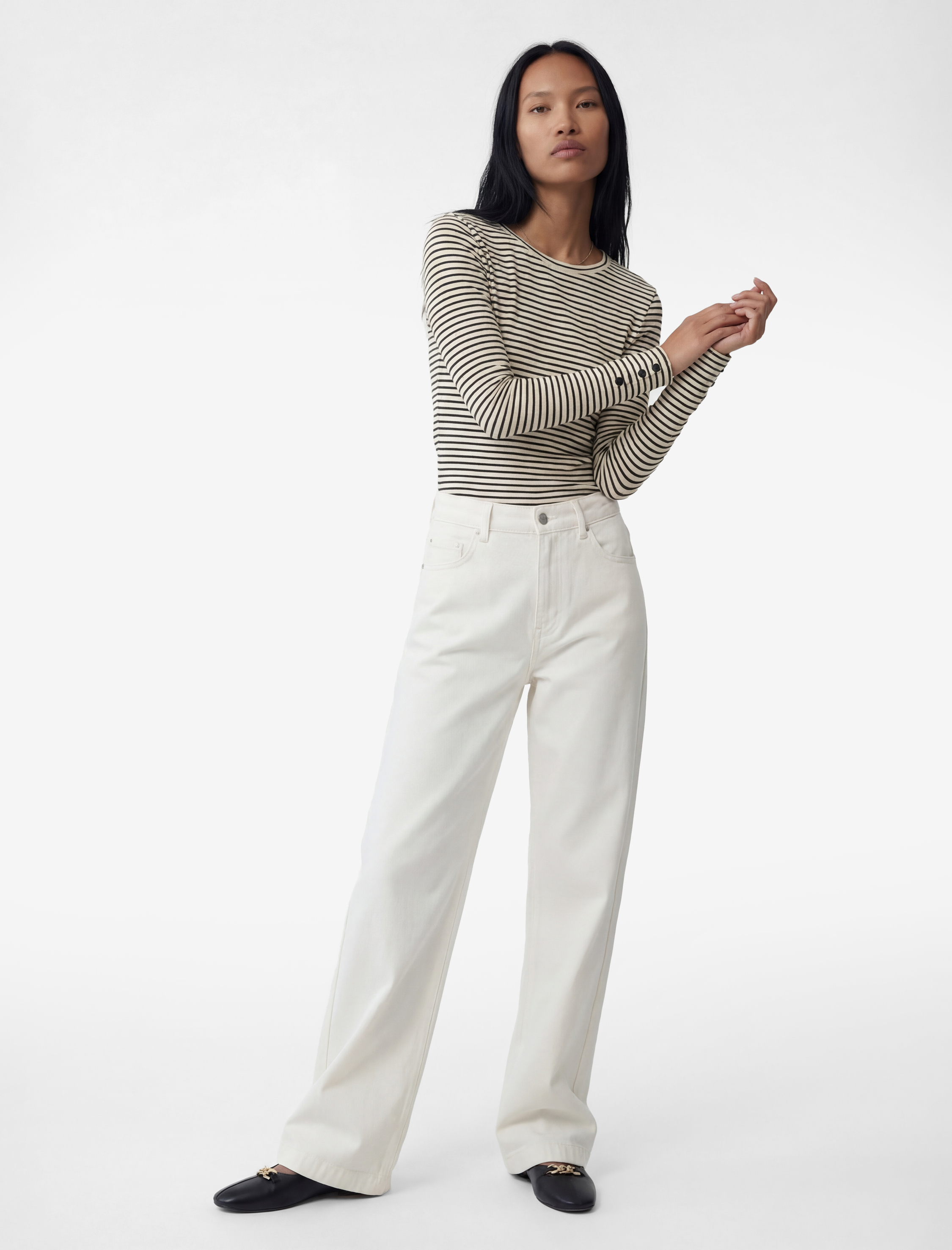   Slim Fit Uzun Kollu Manşetleri Düğme Detaylı Bisiklet Yaka Çizgili Tişört