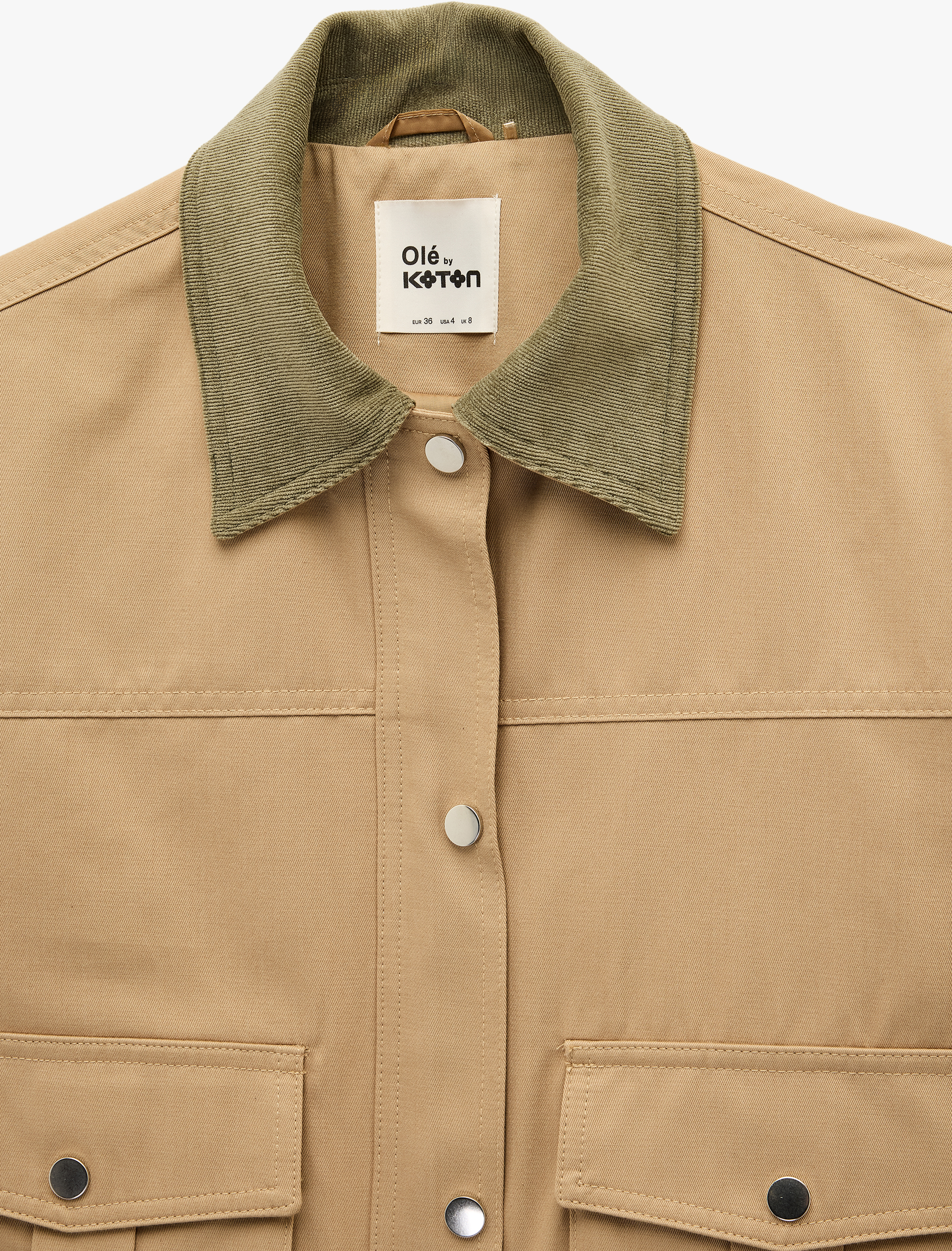   Yaka Detaylı Cepli Fermuarlı Çıtçıt Düğmeli Uzun Kollu Gabardin Ceket