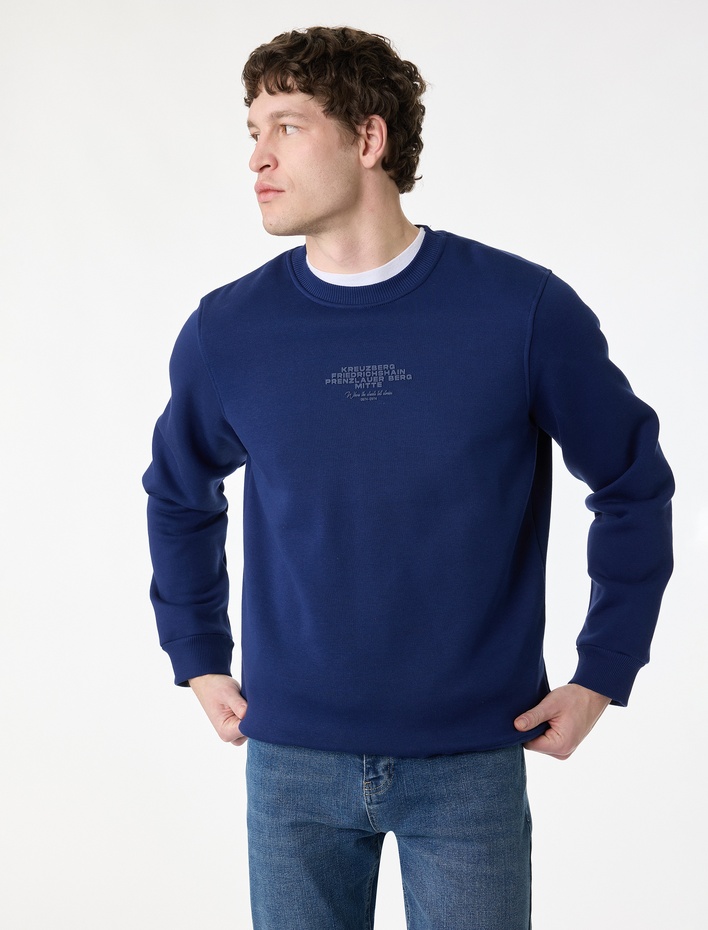  Regular Fit Uzun Kollu Bisiklet Yaka Baskılı Sweatshirt