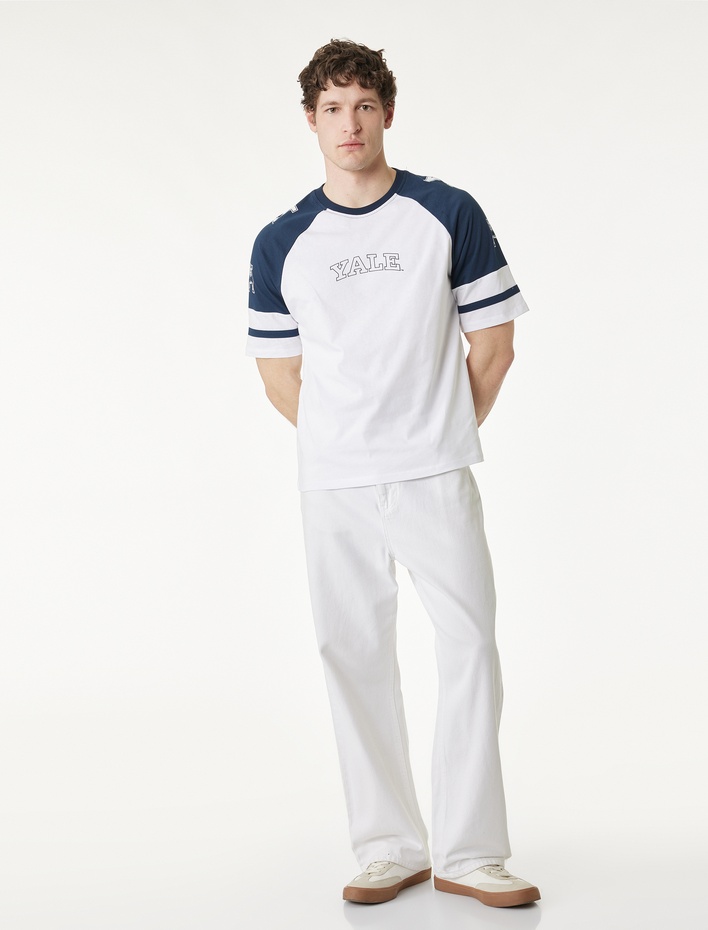  Rahat Kalıp Renk Bloklu Bisiklet Yaka Pamuklu Kısa Kollu Baskılı Yale Lisanslı Tişört