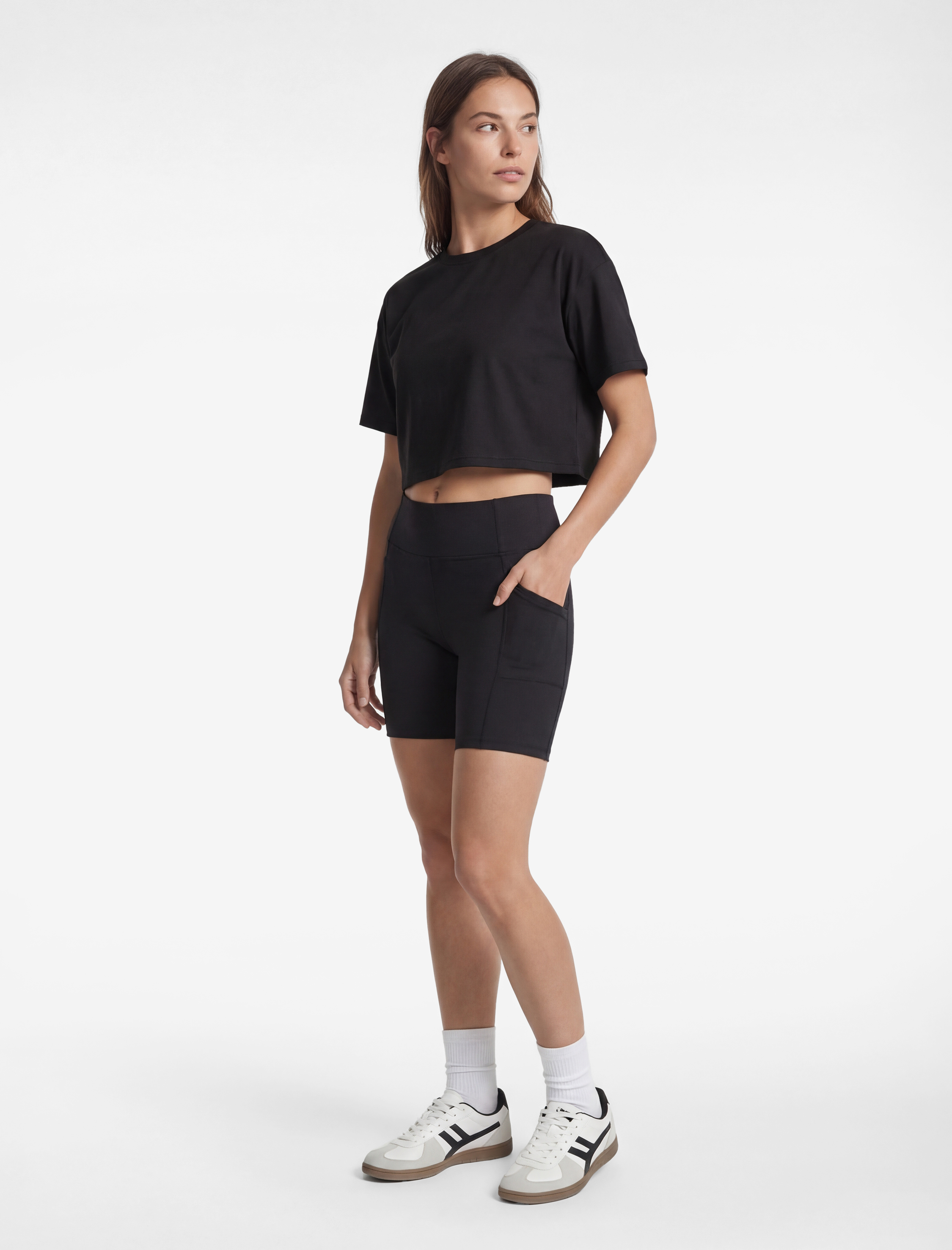   Kısa Kollu Bisiklet Yaka Rahat Kalıp Crop Spor Tişört