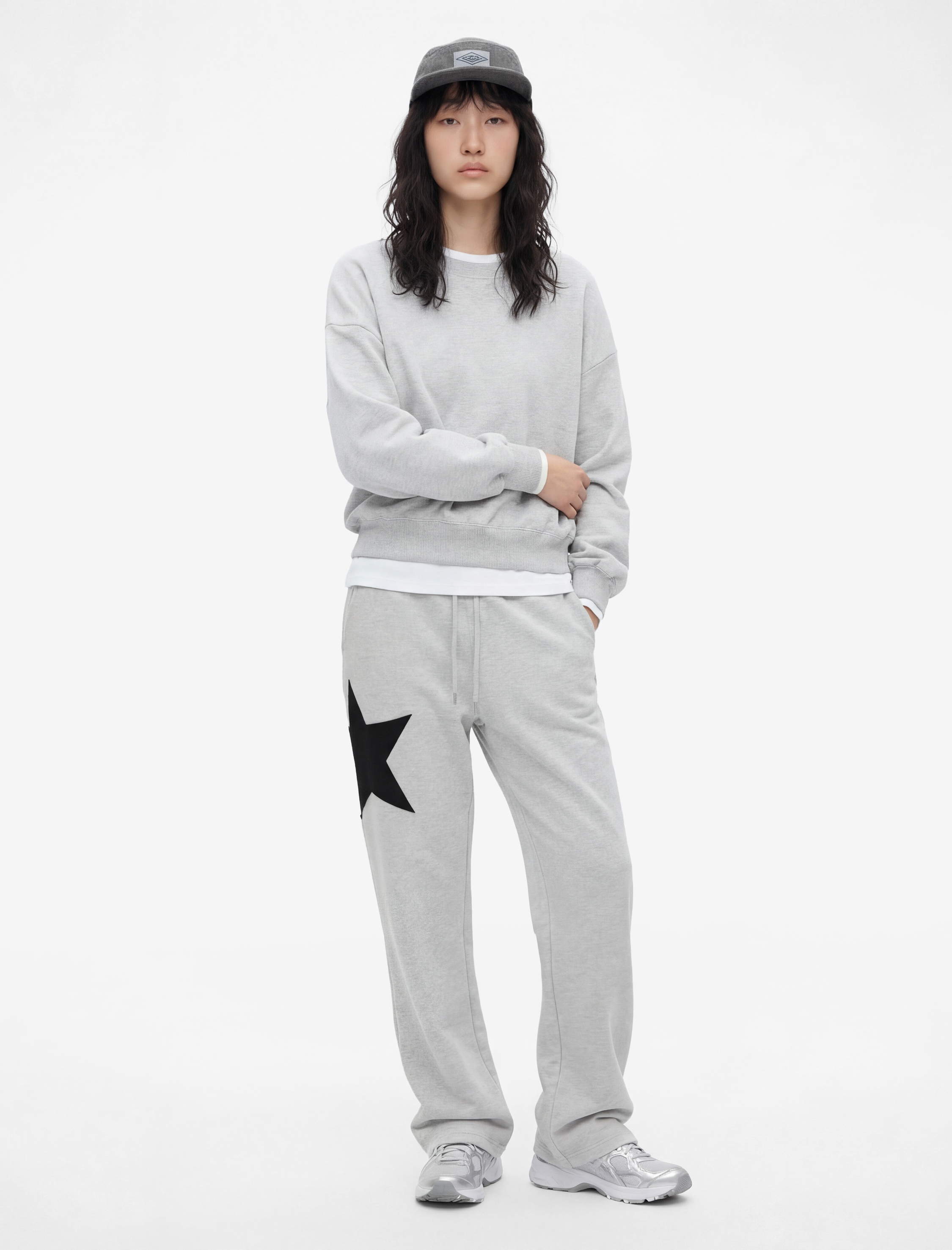   Cep Detaylı Beli Bağcıklı Yıldız Aplikeli Oversize Geniş Paça Eşofman Altı