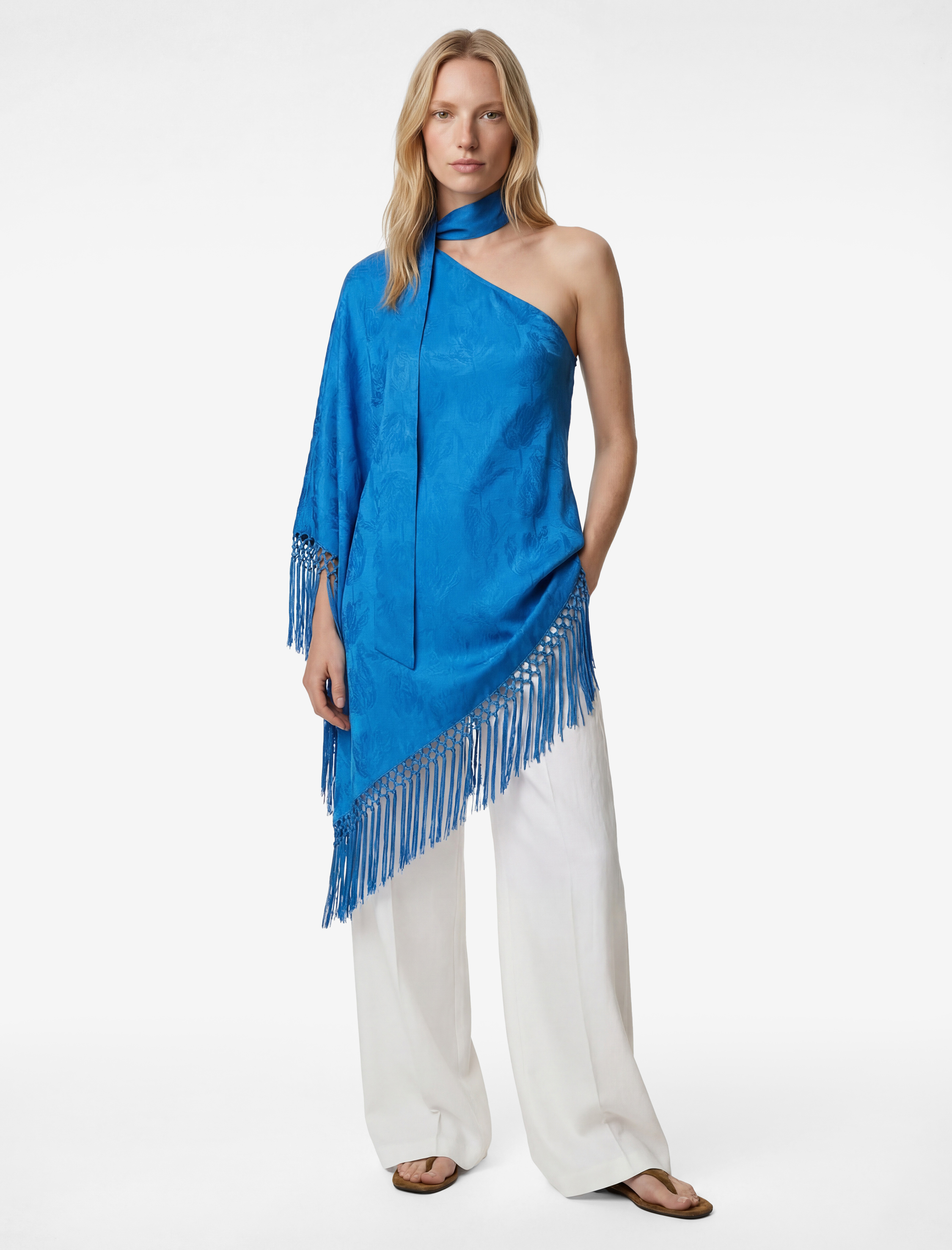   Viskon Kumaş Asimetrik Kesim Uzun Püsküllü Tek Omuz Elbise