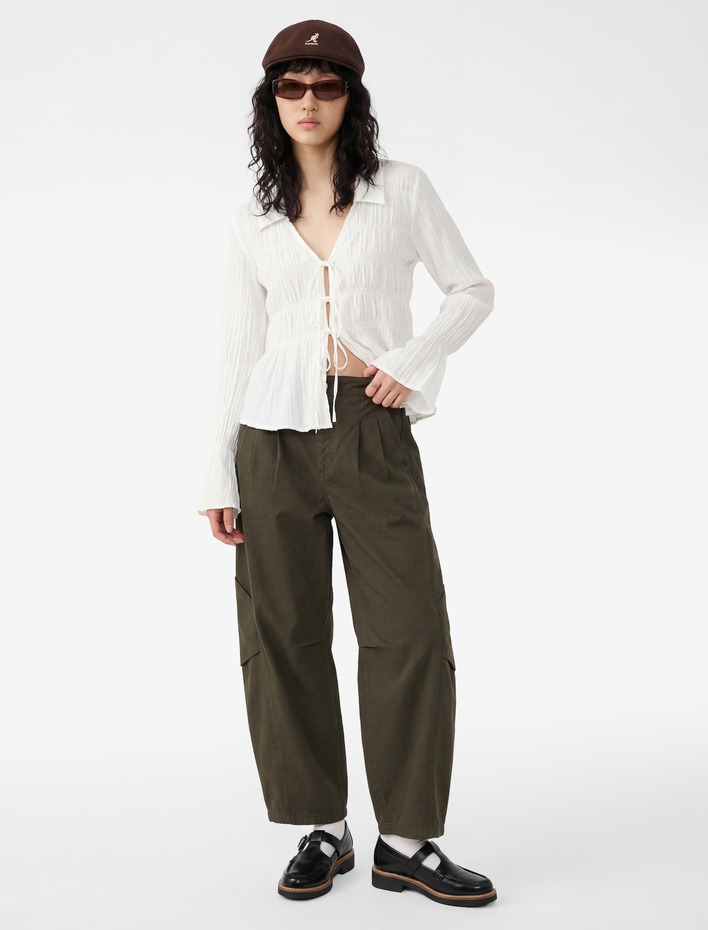  Pamuklu Cepli Düğmeli Normal Bel Rahat Kalıp Balon Pantolon