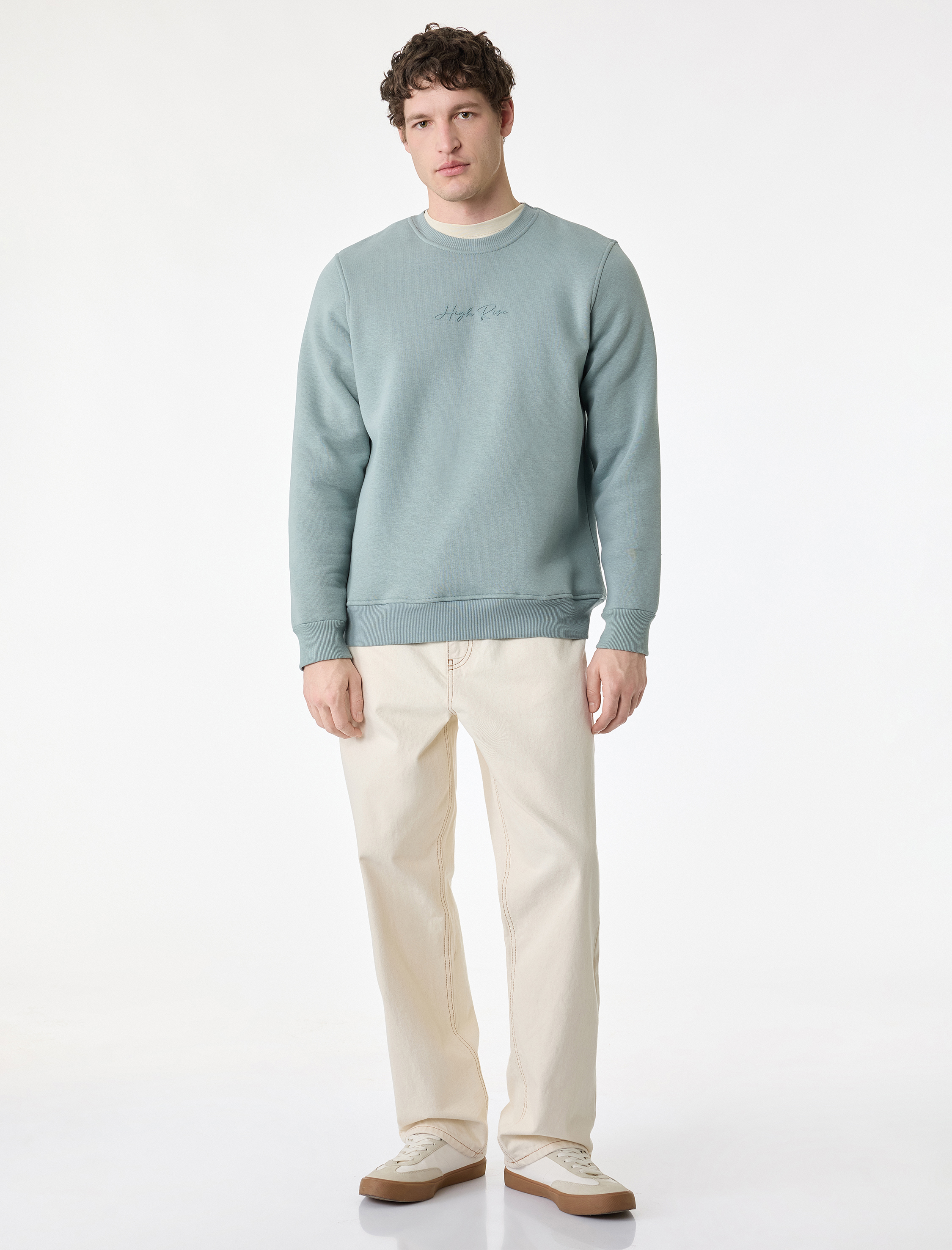   Regular Fit Uzun Kollu Şardonlu Bisiklet Yaka Basic Baskılı Sweatshirt