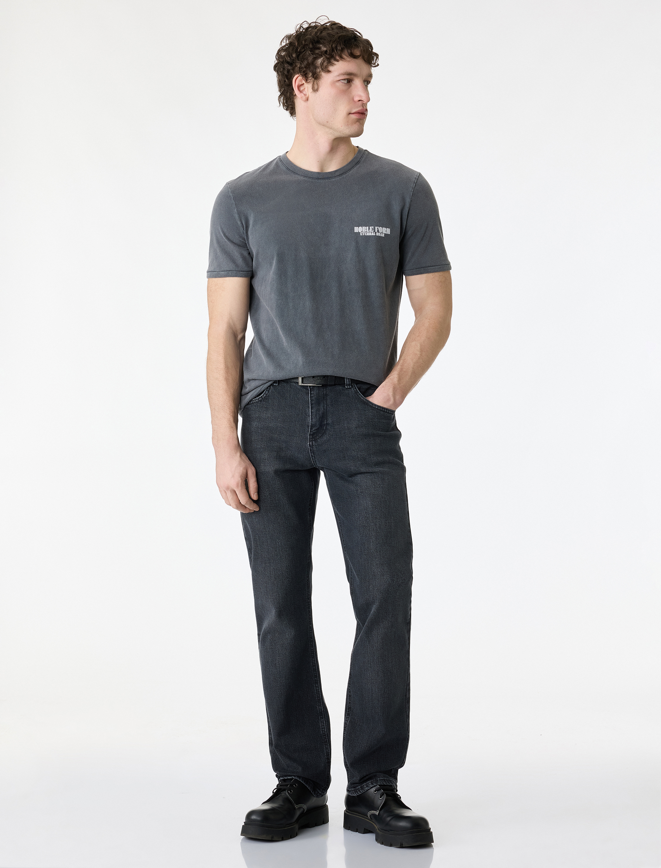   Regular Fit Kısa Kollu Pamuklu Yıkamalı Bisiklet Yaka Arkası Baskılı Tişört