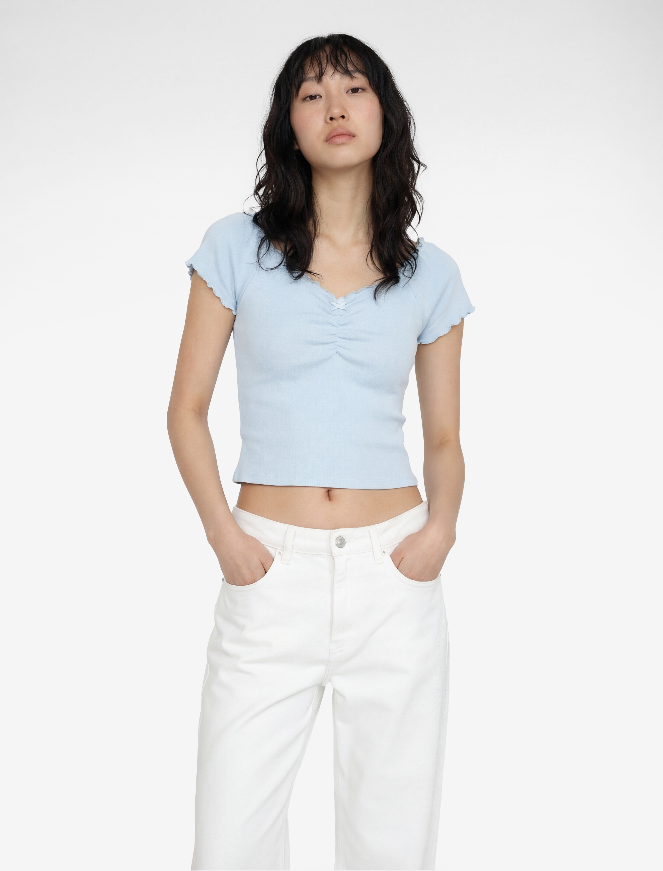   Slim Fit Büzgülü Kayık V Yaka Kısa Kollu Tişört