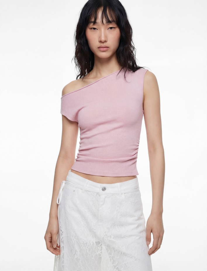  Slim Fit Asimetrik Yaka Drapeli Kolsuz Tişört