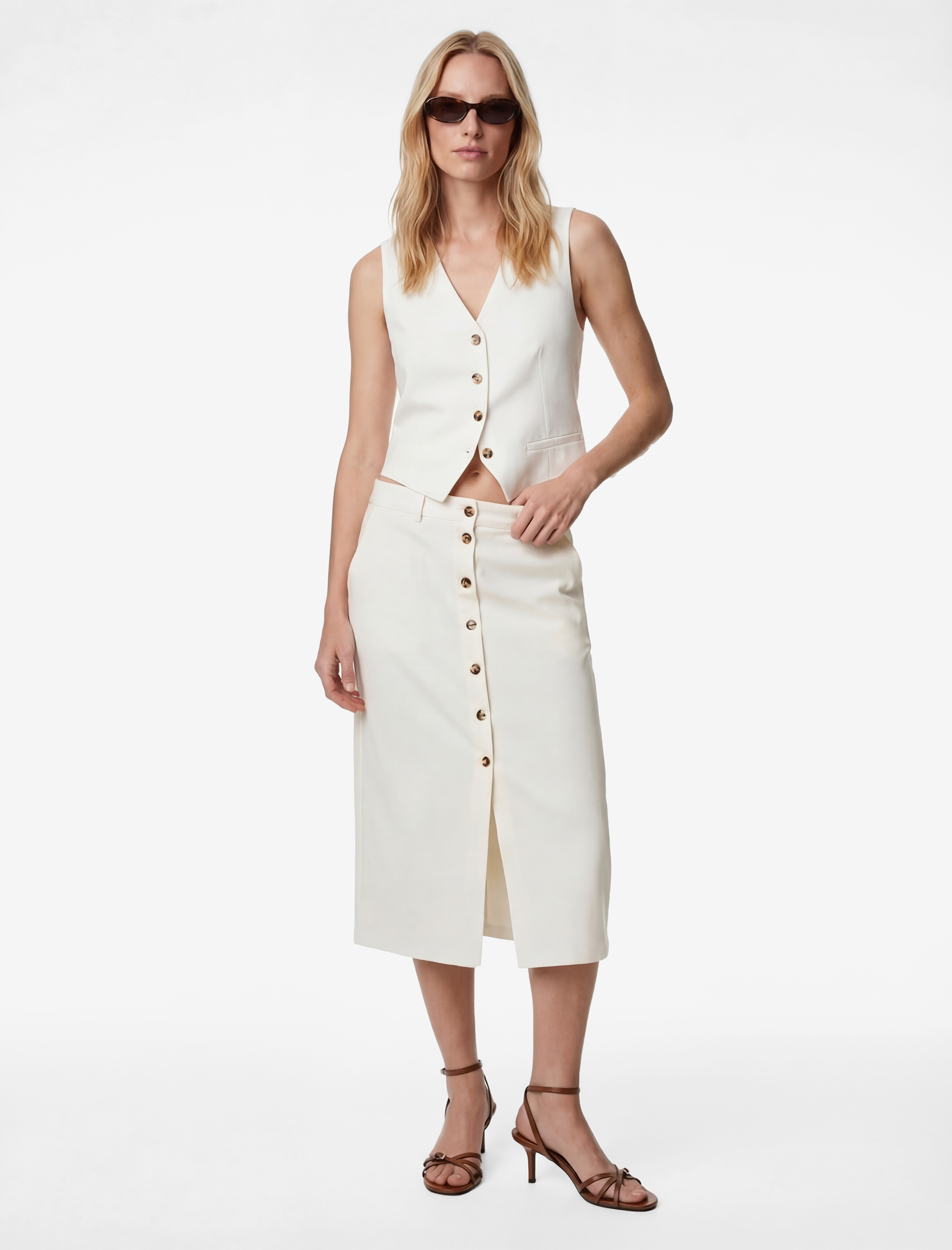   Düğmeli Viskon Karışımlı Yırtmaç Detaylı Midi Etek