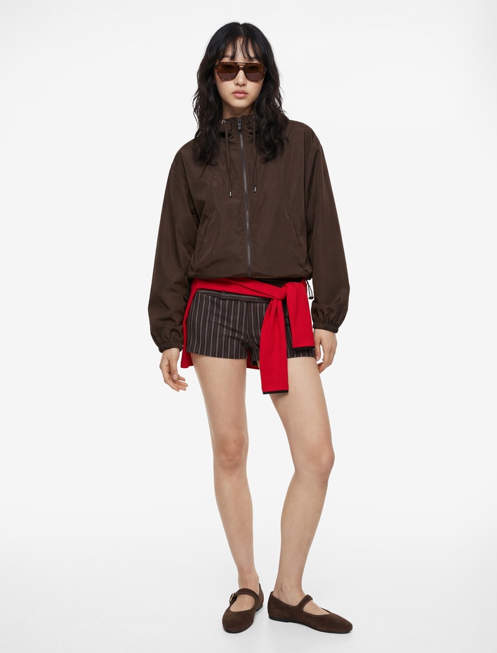  Kapüşonlu Uzun Kollu Cep Detaylı Rahat Kalıp Fermuarlı Ceket