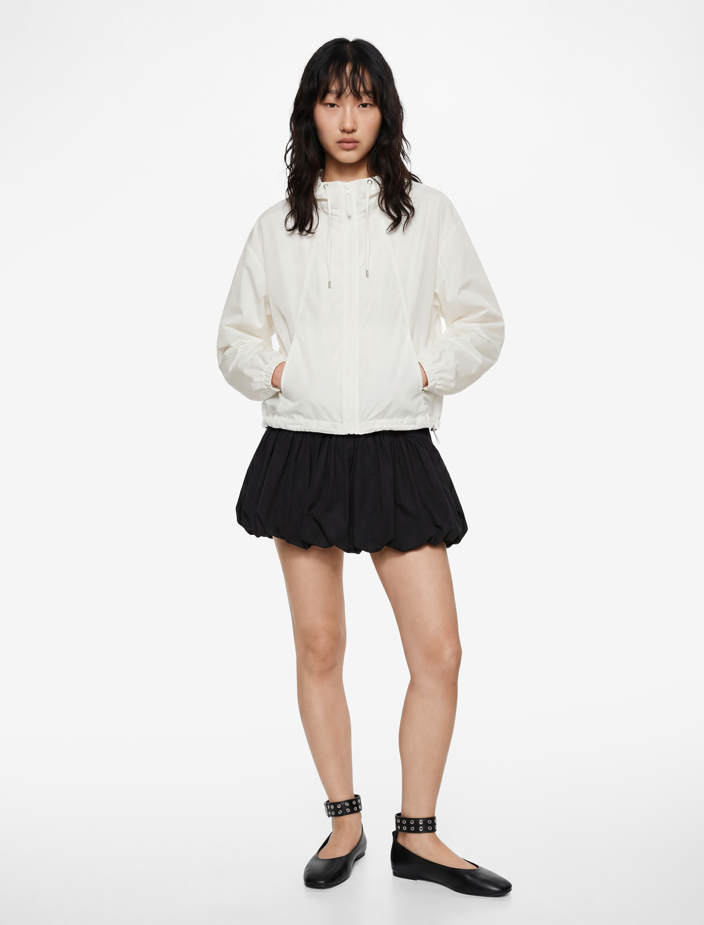   Kapüşonlu Uzun Kollu Cep Detaylı Rahat Kalıp Fermuarlı Ceket