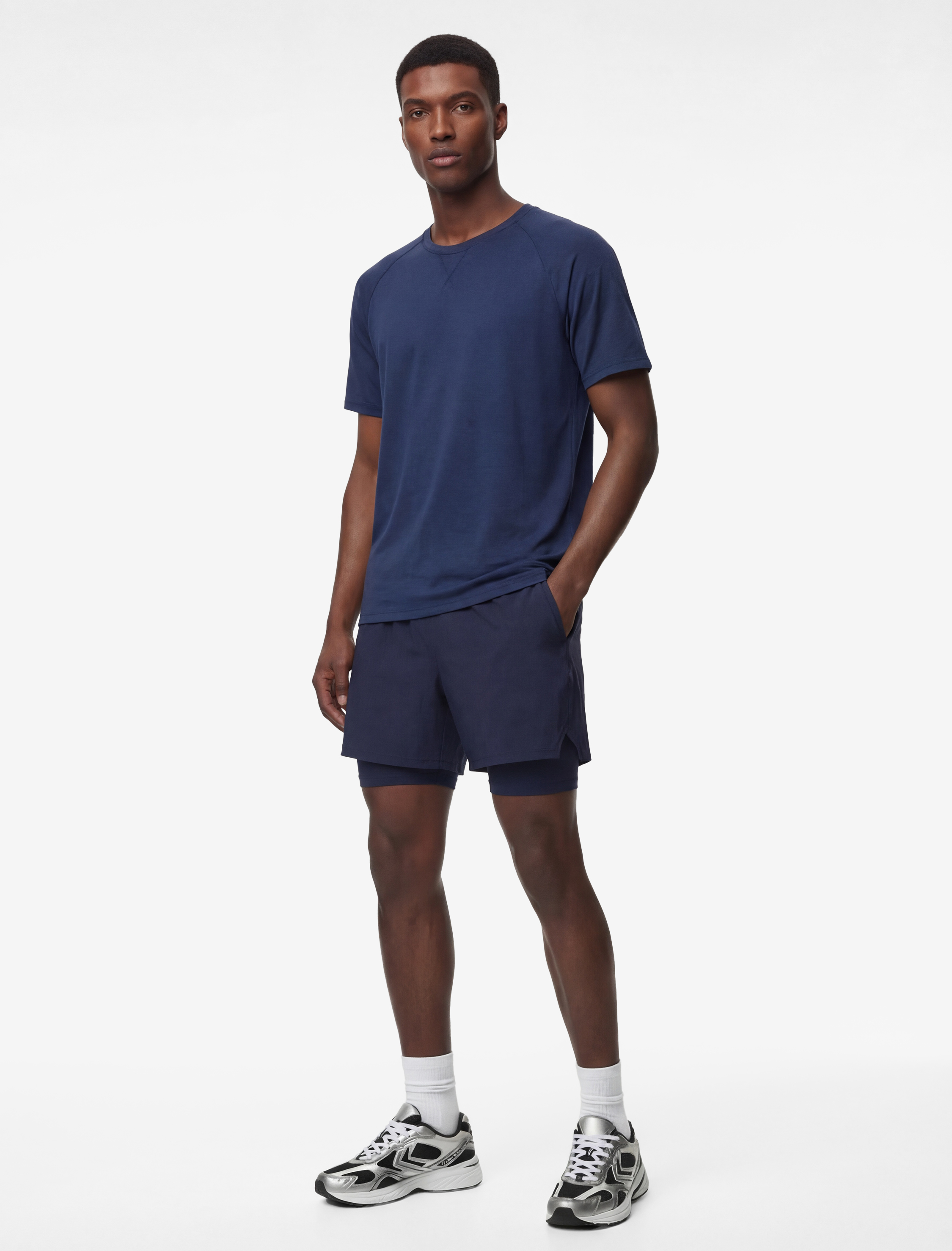   Rahat Kesim Reglan Kısa Kollu Bisiklet Yaka Spor Tişört