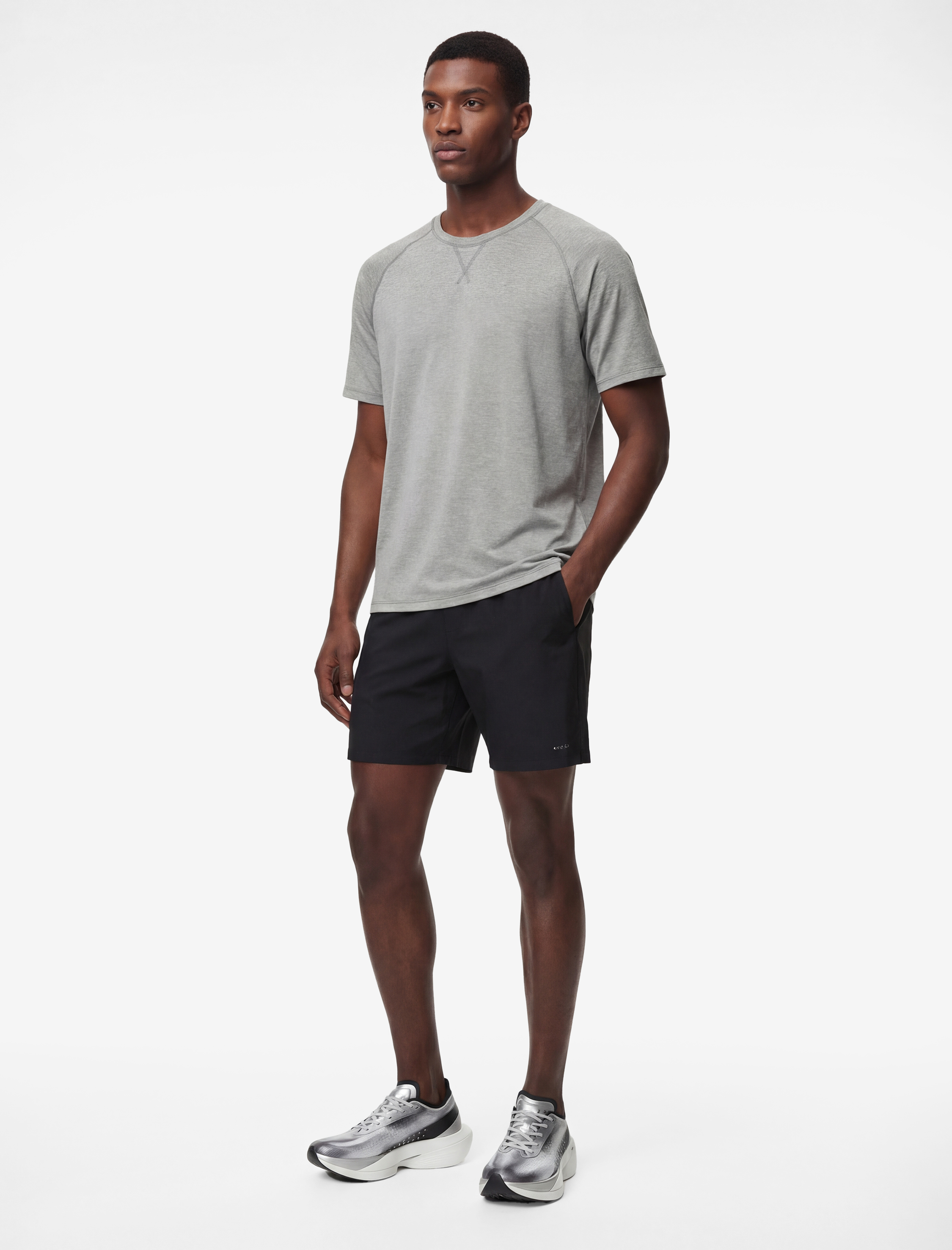   Rahat Kesim Reglan Kısa Kollu Bisiklet Yaka Spor Tişört