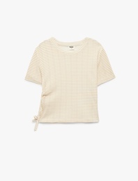 Pamuklu Slim Fit Kısa Kollu Bisiklet Yaka Yandan Büzgü Detaylı Çizgili Crop Tişört