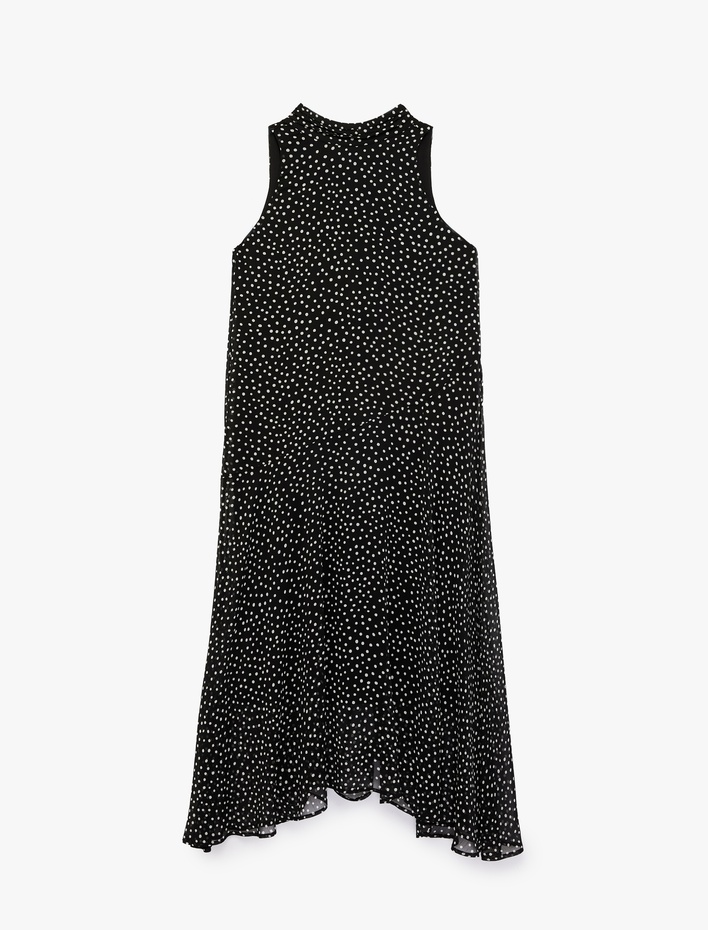  Şifon Kolsuz Kloş Puantiyeli Uzun Halter Yaka Elbise